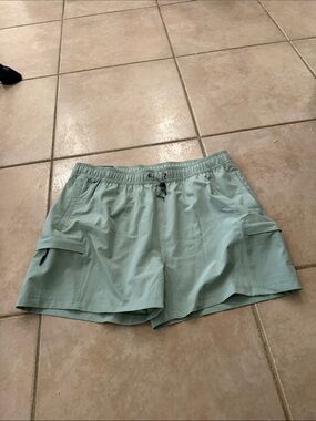 Voyager size large NWT Light Mint Active Cargo Shorts @@@